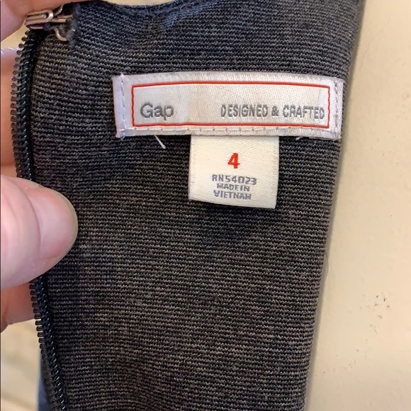 - GAP DRESS - Picture 6 of 8